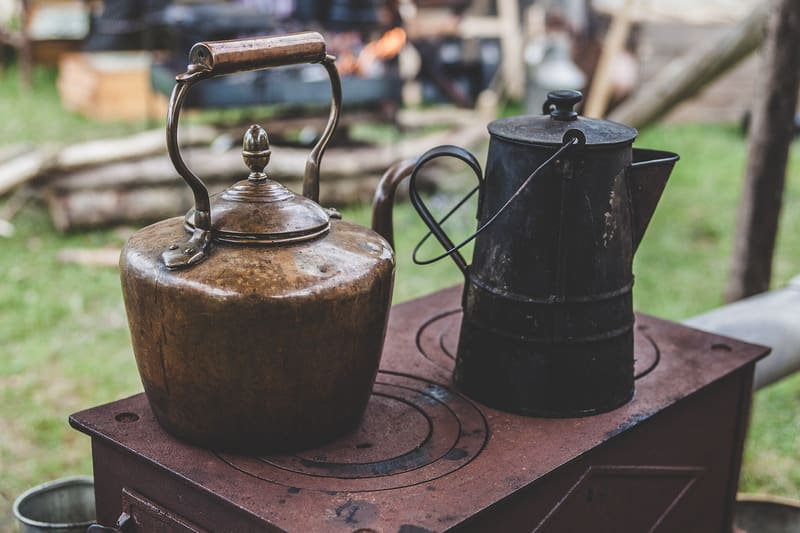 Stovetop whistling kettle