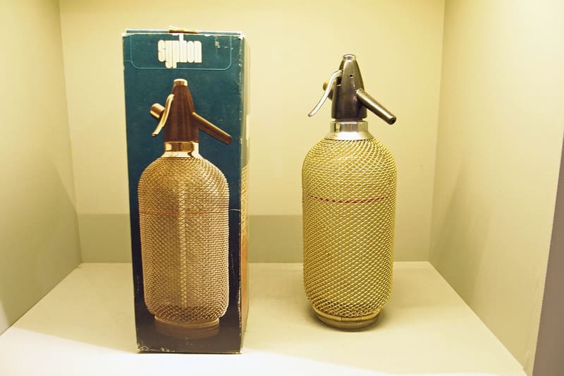 Soda siphon bottle