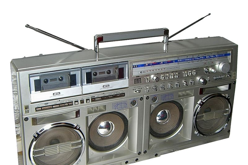 Ghetto blaster boombox