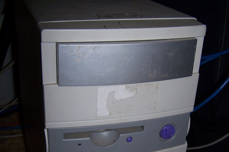 Beige desktop computer tower