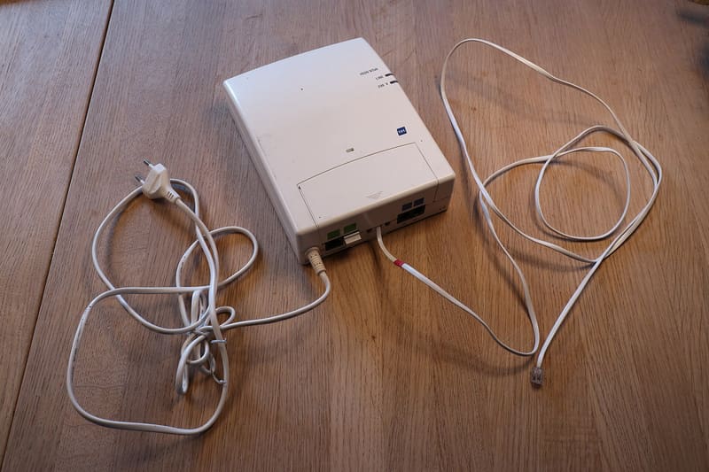 Telephone landline socket