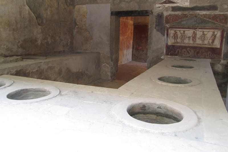Pompeii thermopolium food counter