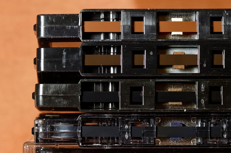 Compact cassette tape