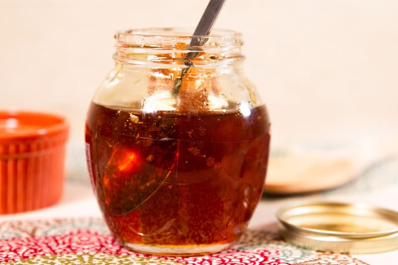 Honey jar honeycomb